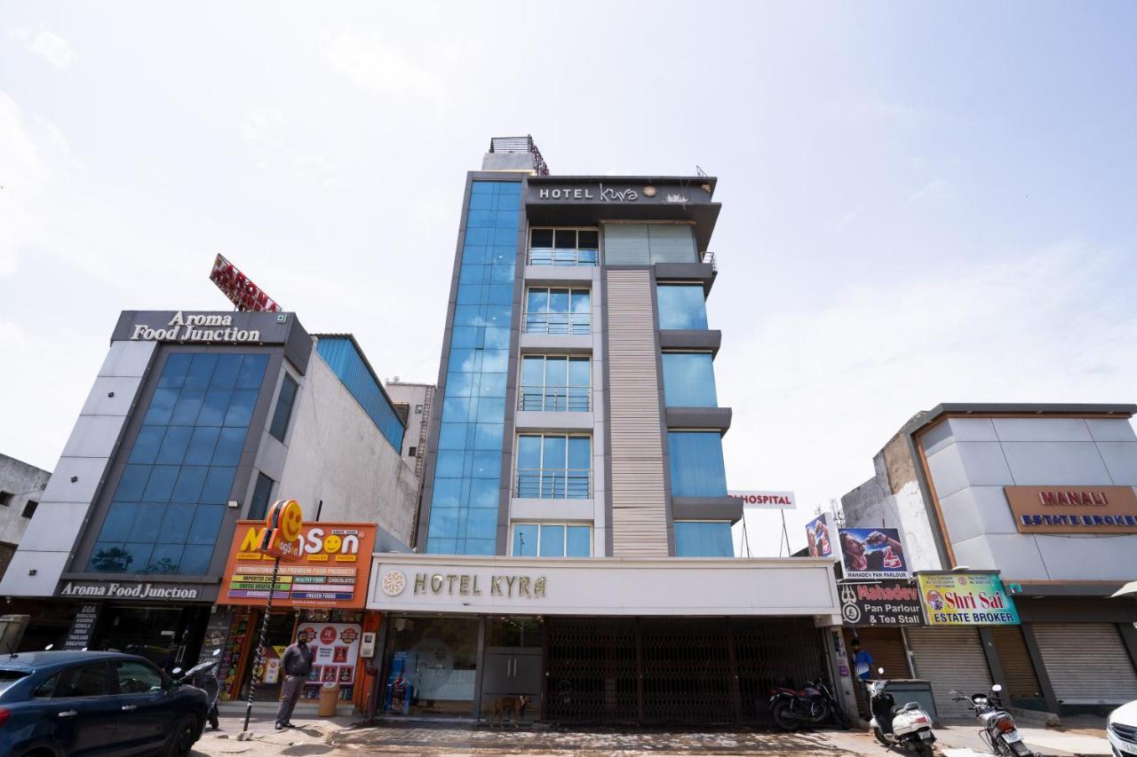 Hotel Kyra Airport Ahmedabad Bagian luar foto